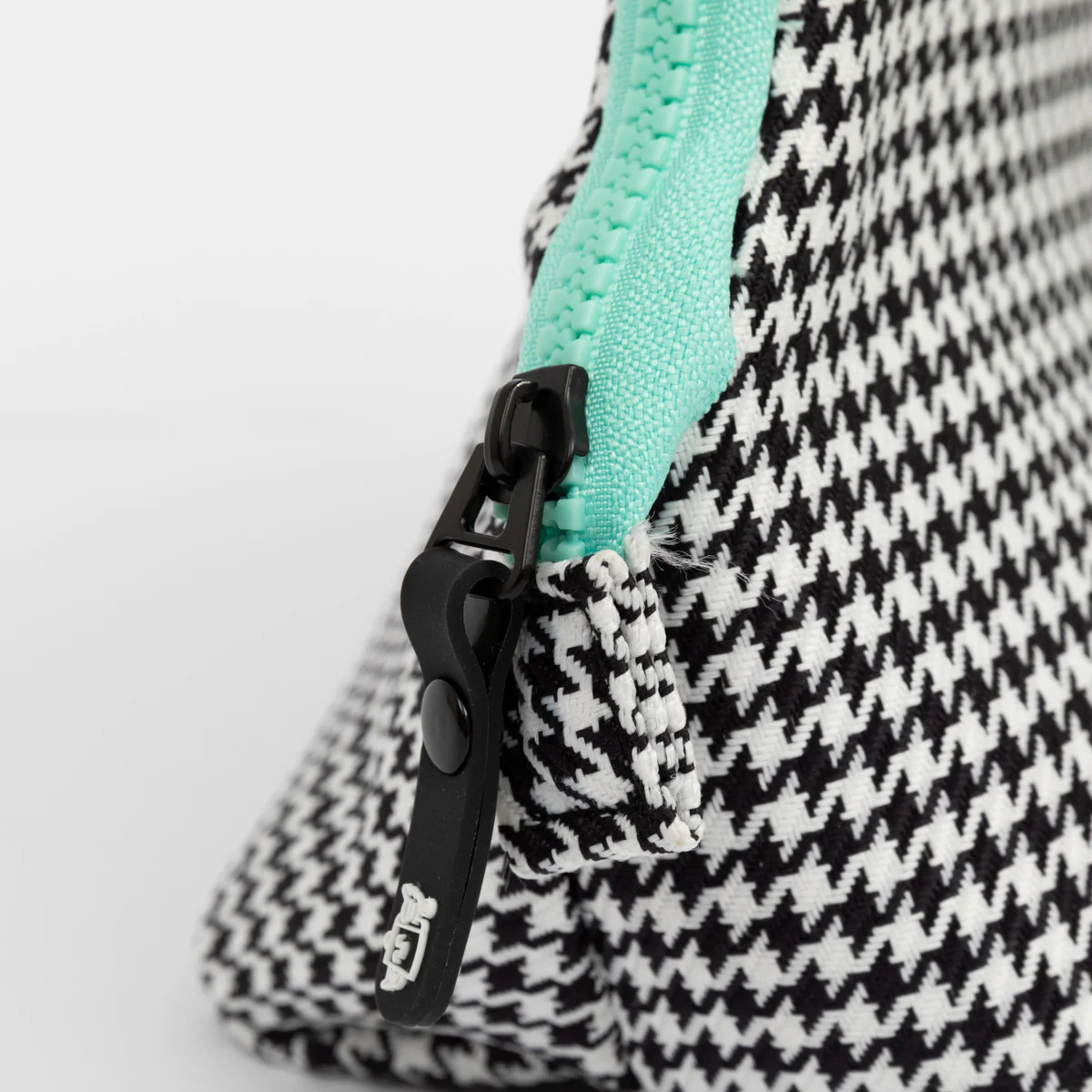 Toiletries bag houndstooth - Wonderful & iconic - Image 5